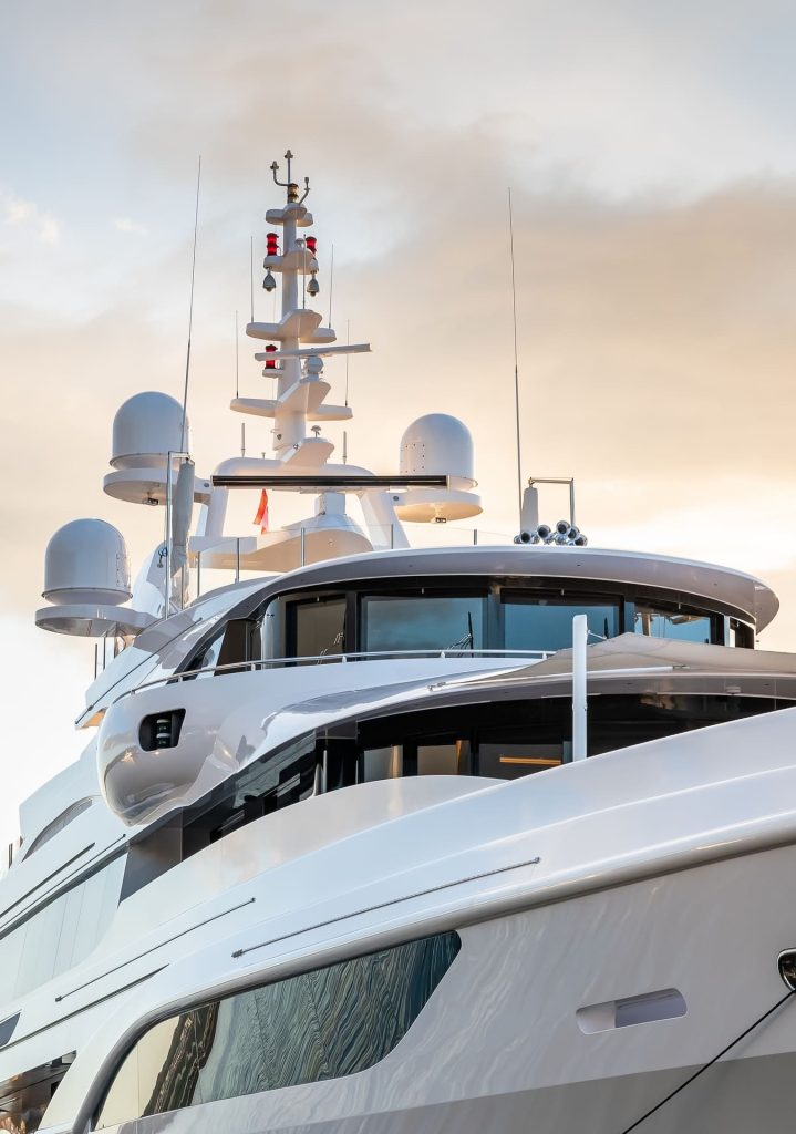 CBS Yachts-SUPERYACHT