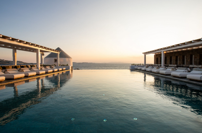 Porto Mykonos – The ideal Mykonos Town Hotel
