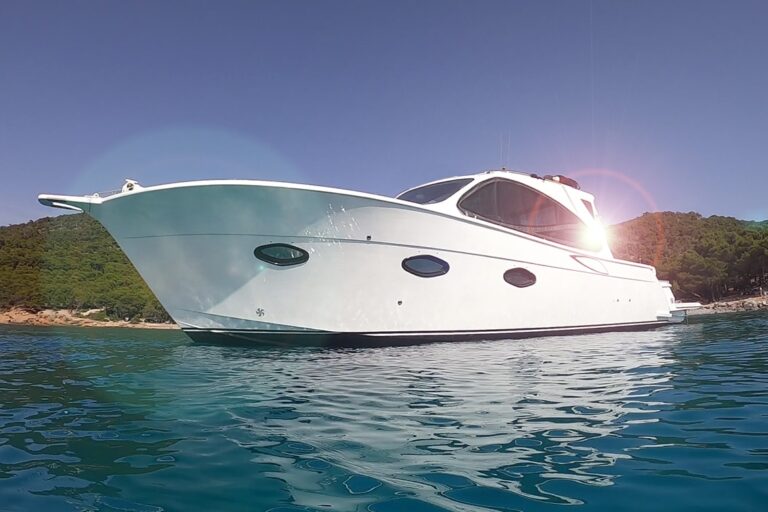 Lions Bay Yachting: creating everlasting memories with you