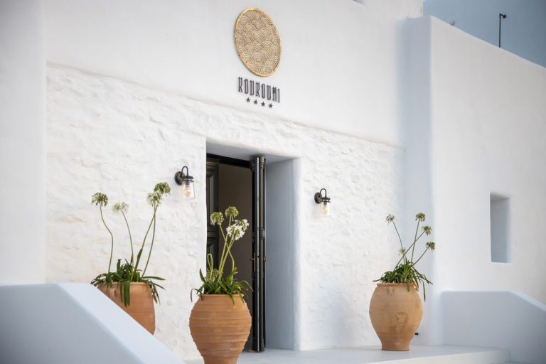 Koukoumi Hotel: Ένα Νέο Πρότυπο Συνειδητής Πολυτέλειας στη Μύκονο