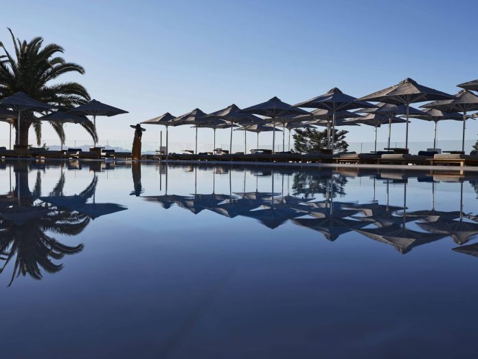 royal-mykonian-resort_ambassador_153276